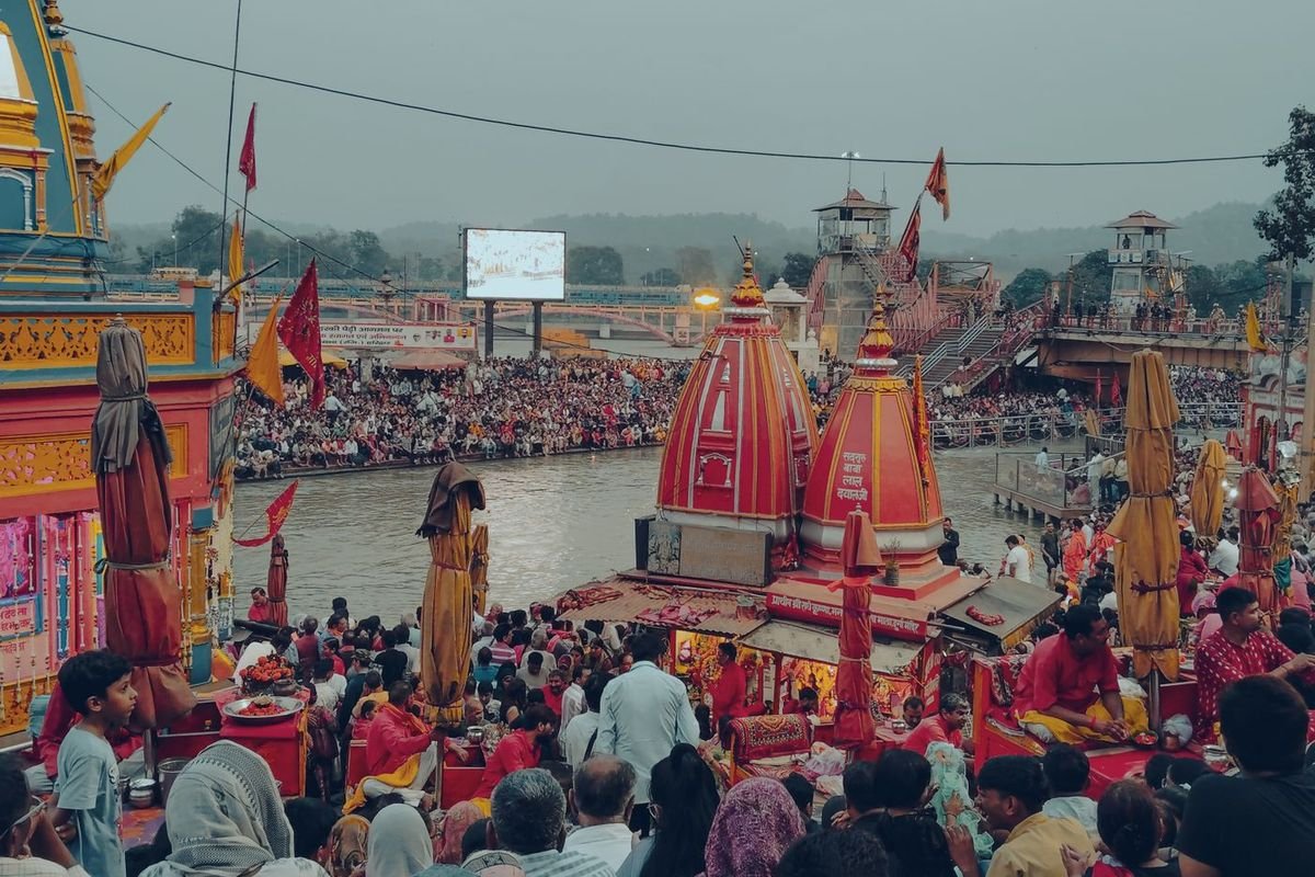 Har Ki Pauri ghat in Haridwar during the evening Ganga Aarti